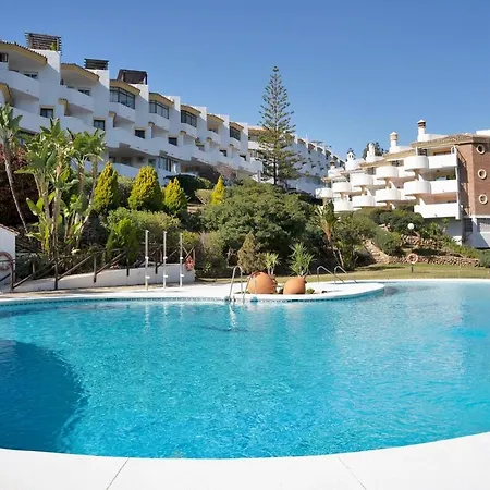 Modern Penthouse With Panoramic Views In Calahonda * Sitio de Calahonda